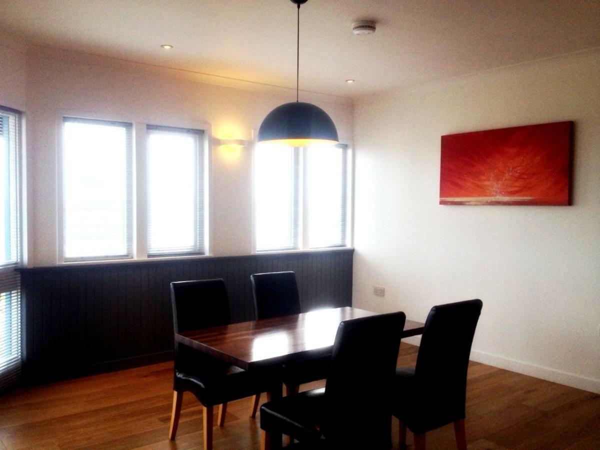 The Commodore Apartment Saint Marys 外观 照片